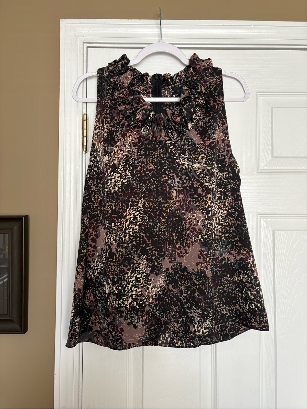 Ann Taylor Ruffled Neck Sleeveless Blouse - Black & Brown Print